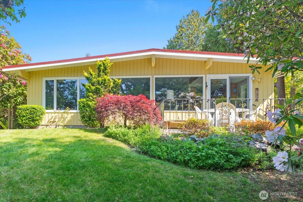 Photo of 9314 192nd Place SW, Edmonds, WA 98020 (MLS # 2397539)