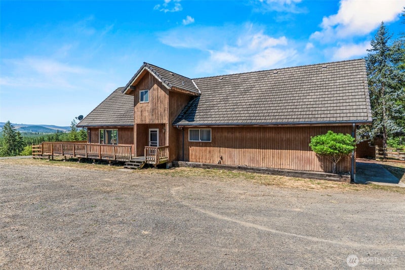 805 Luebke Road