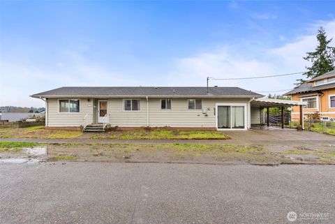 404 Eleventh Street Raymond WA 98577