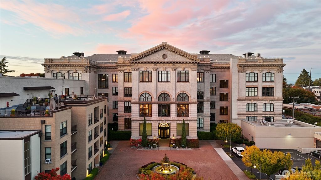 Photo of 201 Galer Street #304, Seattle, WA 98109 (MLS # 2445461)