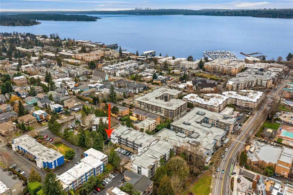 Photo of 410 2nd Avenue S #104, Kirkland, WA 98033 (MLS # 2039356)