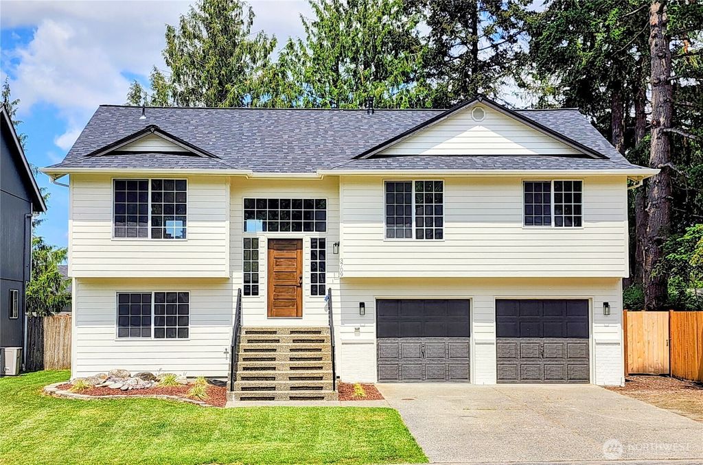 Photo of 3709 232nd Street Ct E, Spanaway, WA 98387 (MLS # 2524639)