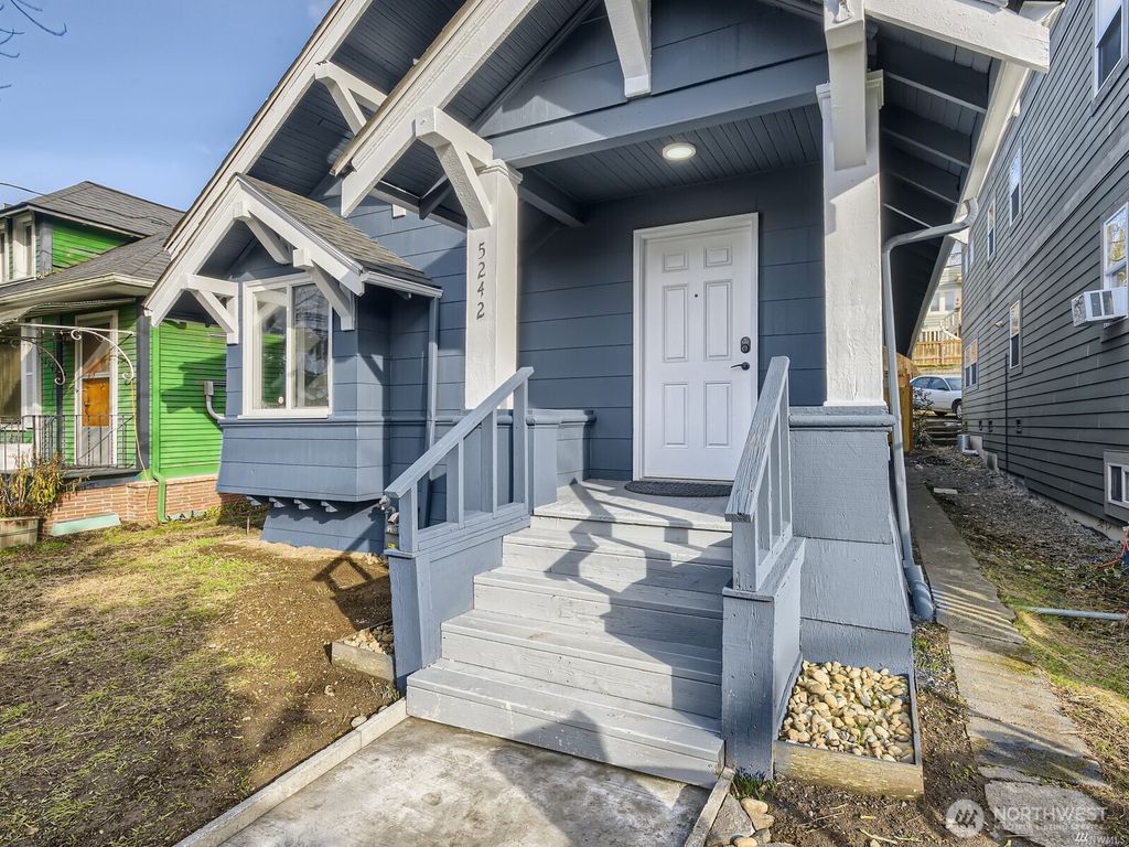 Photo of 5242 11 Avenue NE, Seattle, WA 98105 (MLS # 2525586)