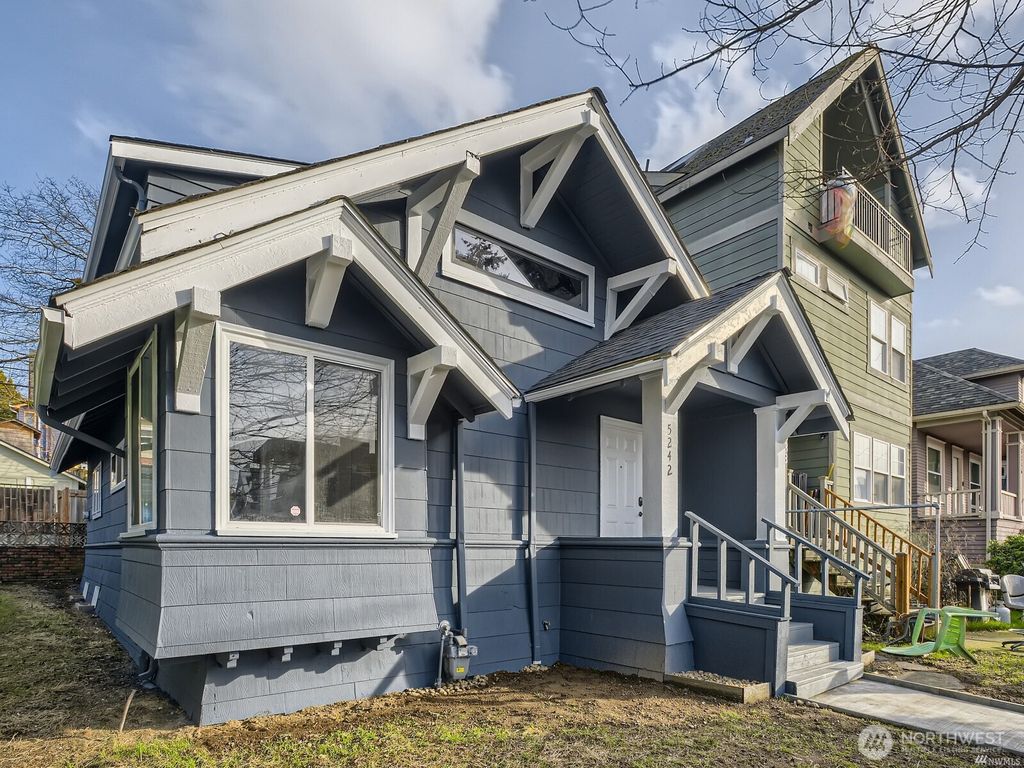 Photo of 5242 11 Avenue NE, Seattle, WA 98105 (MLS # 2525586)
