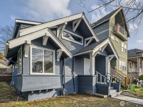 Photo of 5242 11 Avenue NE, Seattle, WA 98105 (MLS # 2525586)