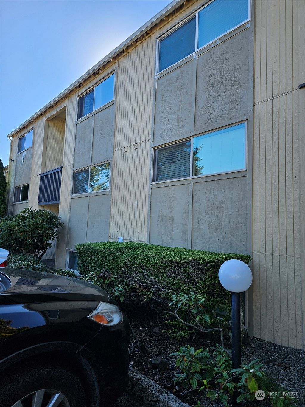 Photo of 31003 14th Avenue S #E-10, Federal Way, WA 98003 (MLS # 2328788)