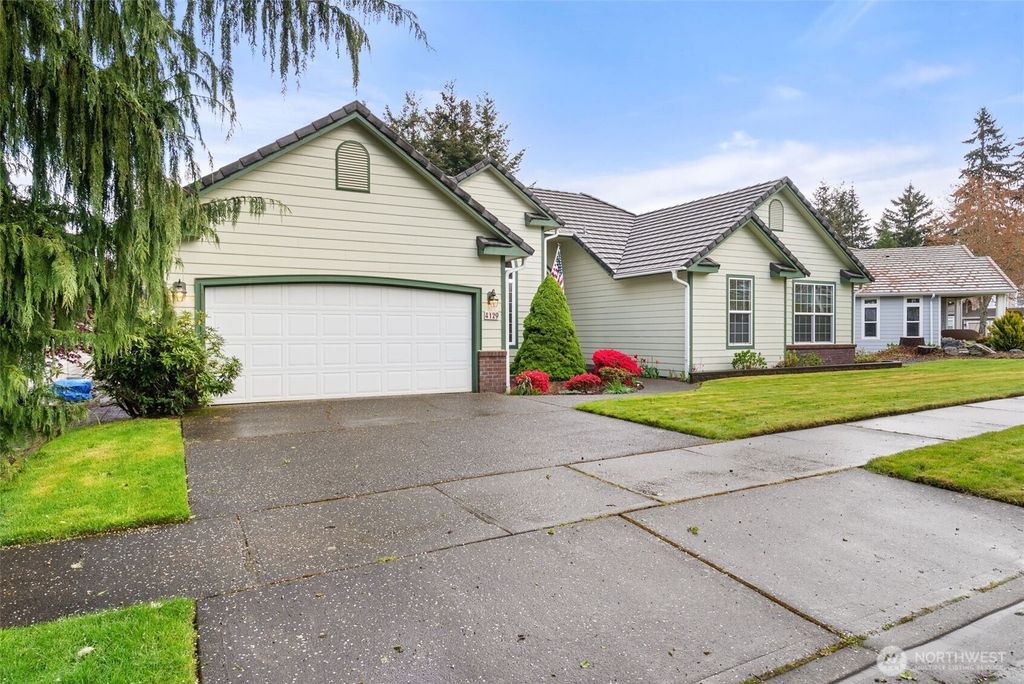 Photo of 4129 Campus Green Loop NE, Lacey, WA 98516 (MLS # 2507665)