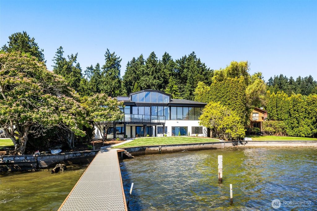 Photo of 5044 Butterworth Road, Mercer Island, WA 98040 (MLS # 2438780)
