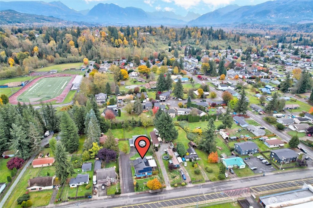 Photo of 870 4th Street, Sultan, WA 98294 (MLS # 2448397)
