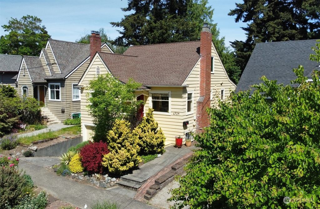 Photo of 6724 18th Avenue NW, Seattle, WA 98117 (MLS # 2238195)