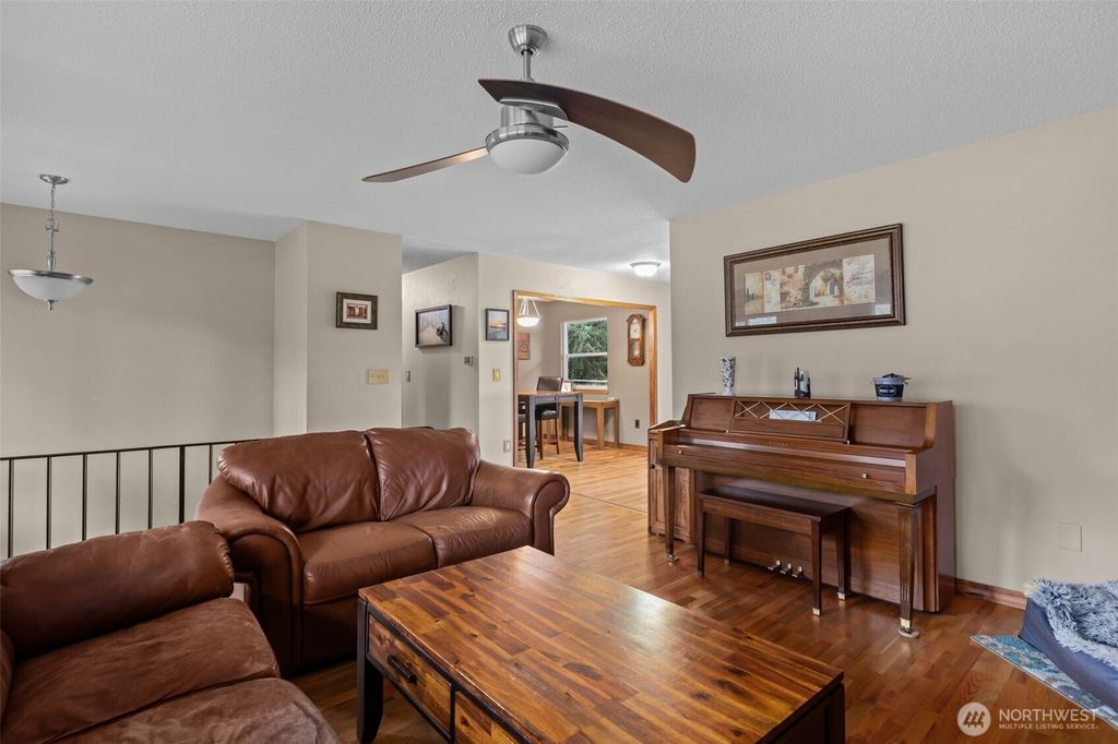 Photo of 4901 66th Avenue W, University Place, WA 98467 (MLS # 2469968)