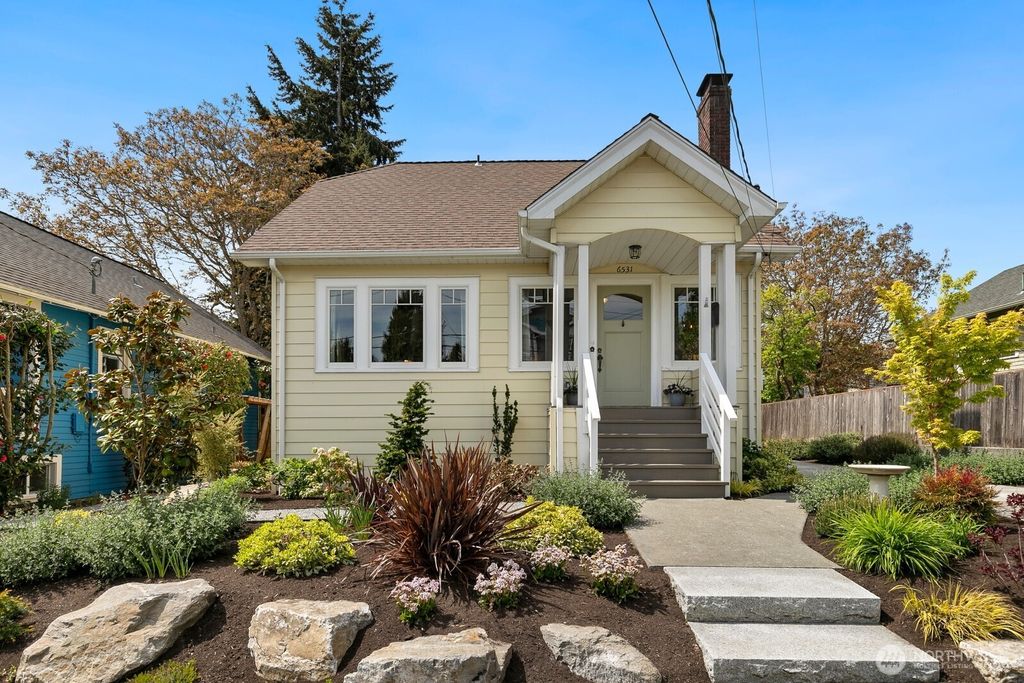 Photo of 6531 27th Avenue NW, Seattle, WA 98117 (MLS # 2514380)