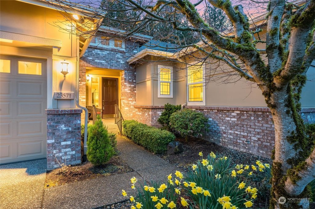 Photo of 23571 NE Twinberry Way, Redmond, WA 98053 (MLS # 2212131)