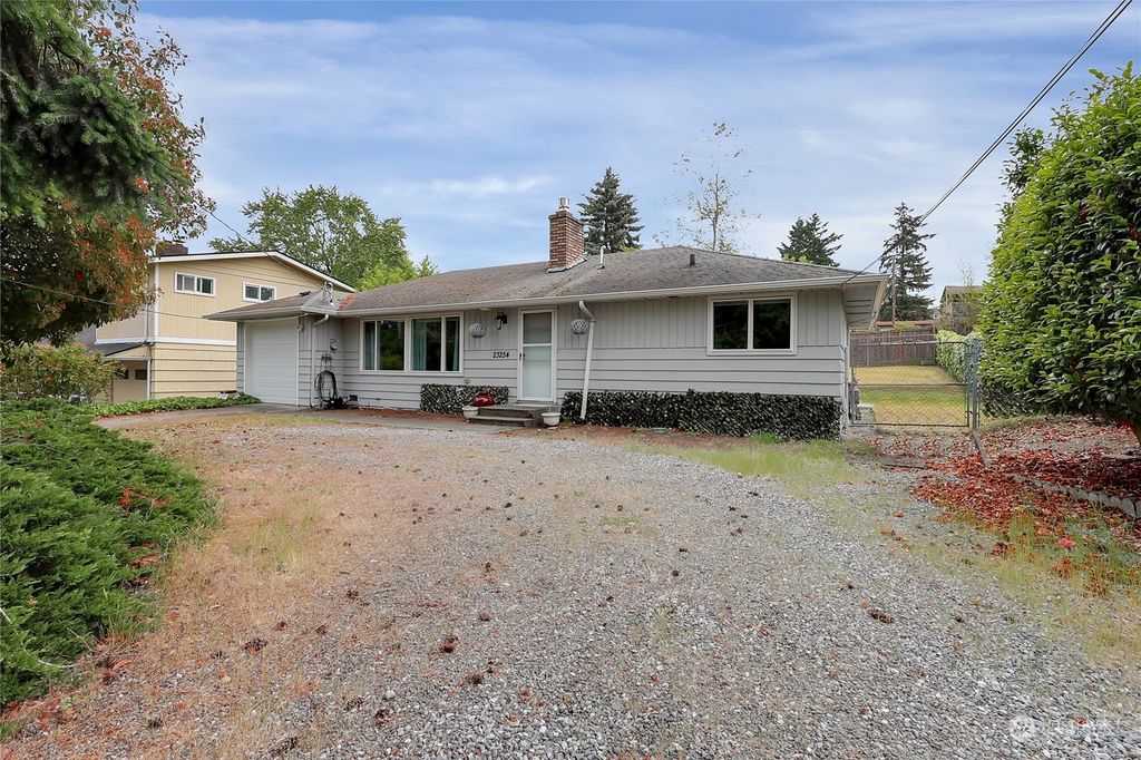 Photo of 23254 25th Avenue S, Des Moines, WA 98198 (MLS # 2251067)