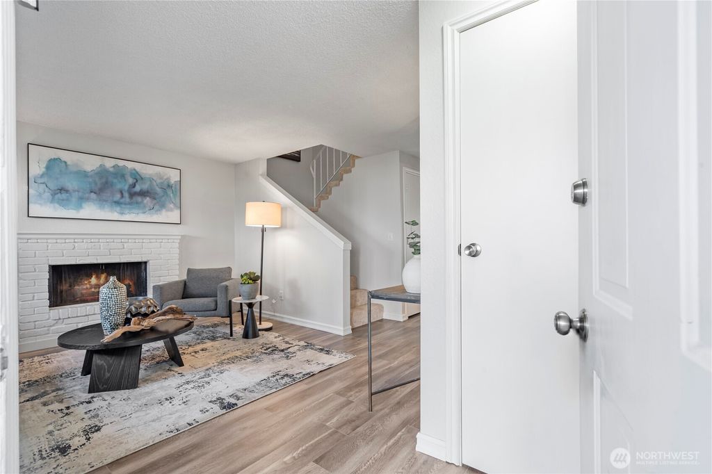 Photo of 31921 46th Avenue SW, Federal Way, WA 98023 (MLS # 2467274)