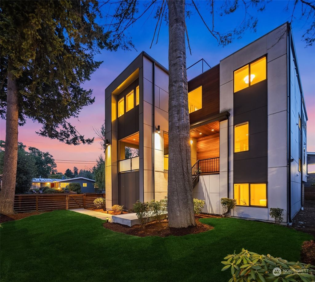 Photo of 3900 NE 70th Street, Seattle, WA 98115 (MLS # 2164008)