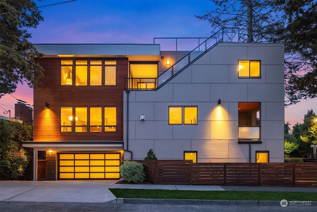 Photo of 3900 NE 70th Street, Seattle, WA 98115 (MLS # 2164008)