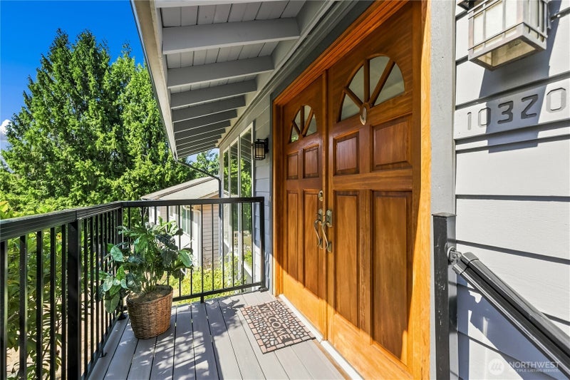 10320 NE 123rd Place