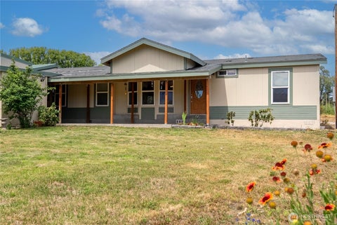 Photo of 1037 A Highway 7, Tonasket, WA 98855 (MLS # 2551148)
