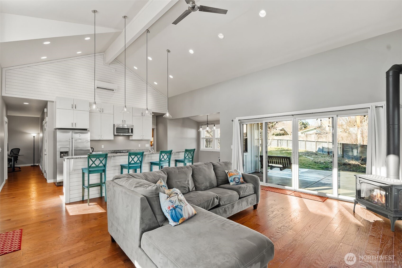 1127 E Capitol Avenue