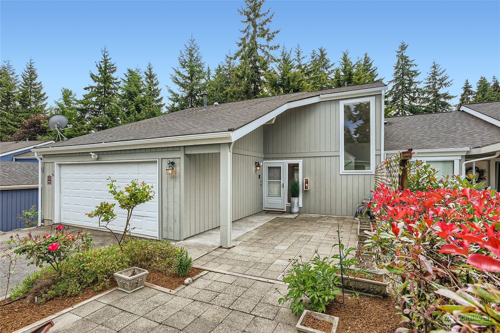 Photo of 3115 SW 319th Place #12D, Federal Way, WA 98023 (MLS # 2075318)