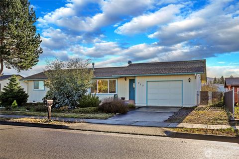 Photo of 713 W Fir Street, Sequim, WA 98382 (MLS # 2463274)