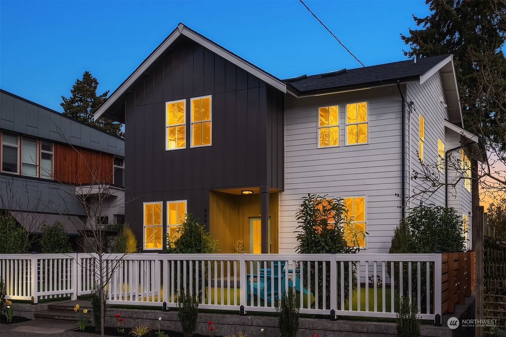 Photo of 6842 36th Avenue NE, Seattle, WA 98115 (MLS # 2033857)