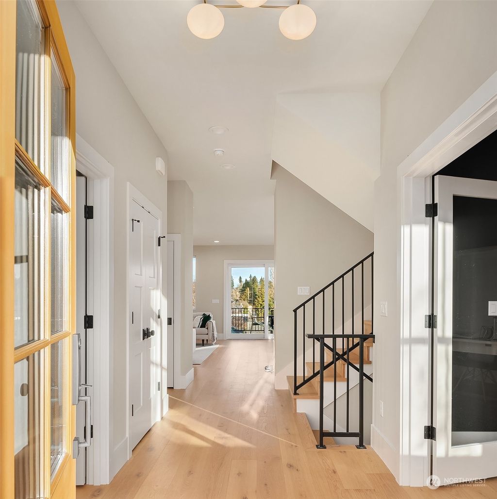 Photo of 6842 36th Avenue NE, Seattle, WA 98115 (MLS # 2033857)