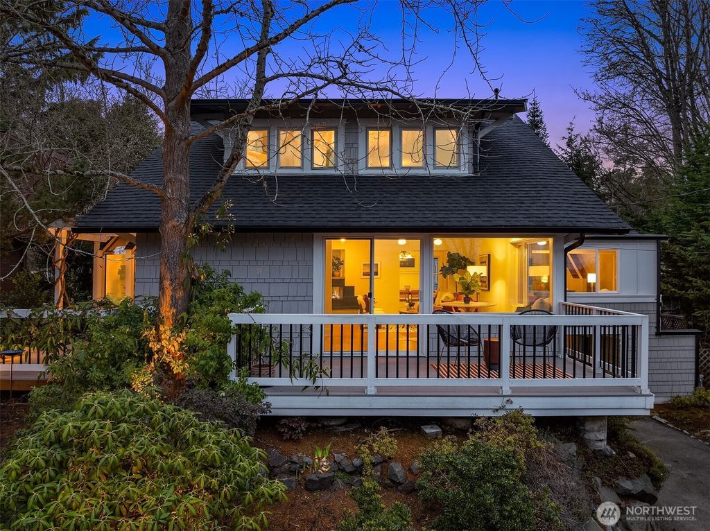 Photo of 3434 E Superior Street, Seattle, WA 98122 (MLS # 2341557)