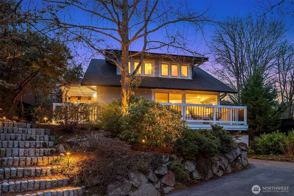 Photo of 3434 E Superior Street, Seattle, WA 98122 (MLS # 2341557)