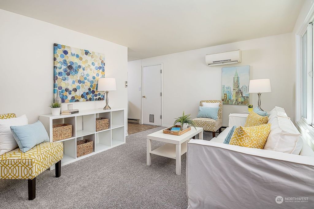 Photo of 5007 236th Street SW, Lake Forest Park, WA 98043 (MLS # 2226094)