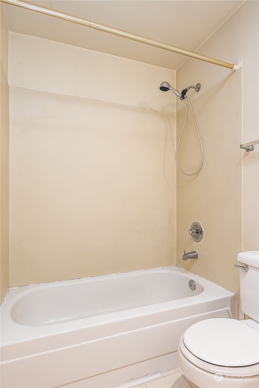 listing image 9369607790162065148
