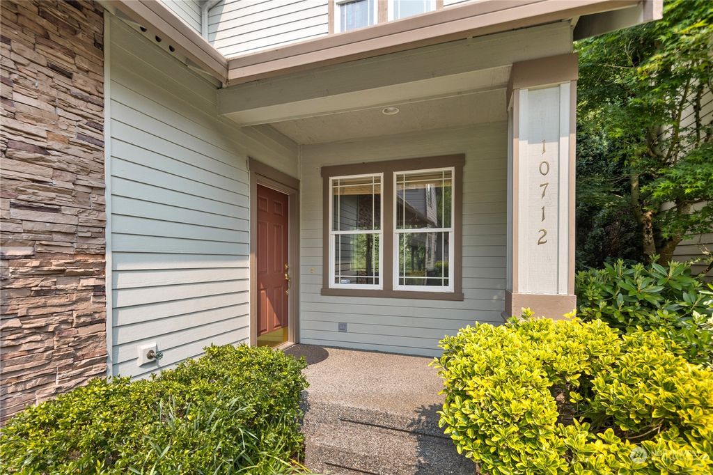 Photo of 10712 221st Lane NE #38, Redmond, WA 98053 (MLS # 2069891)