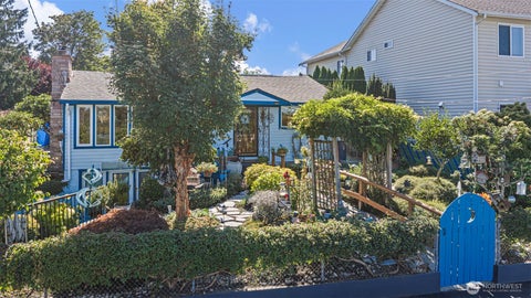 Photo of 3809 S Trenton Street, Seattle, WA 98118 (MLS # 2585148)