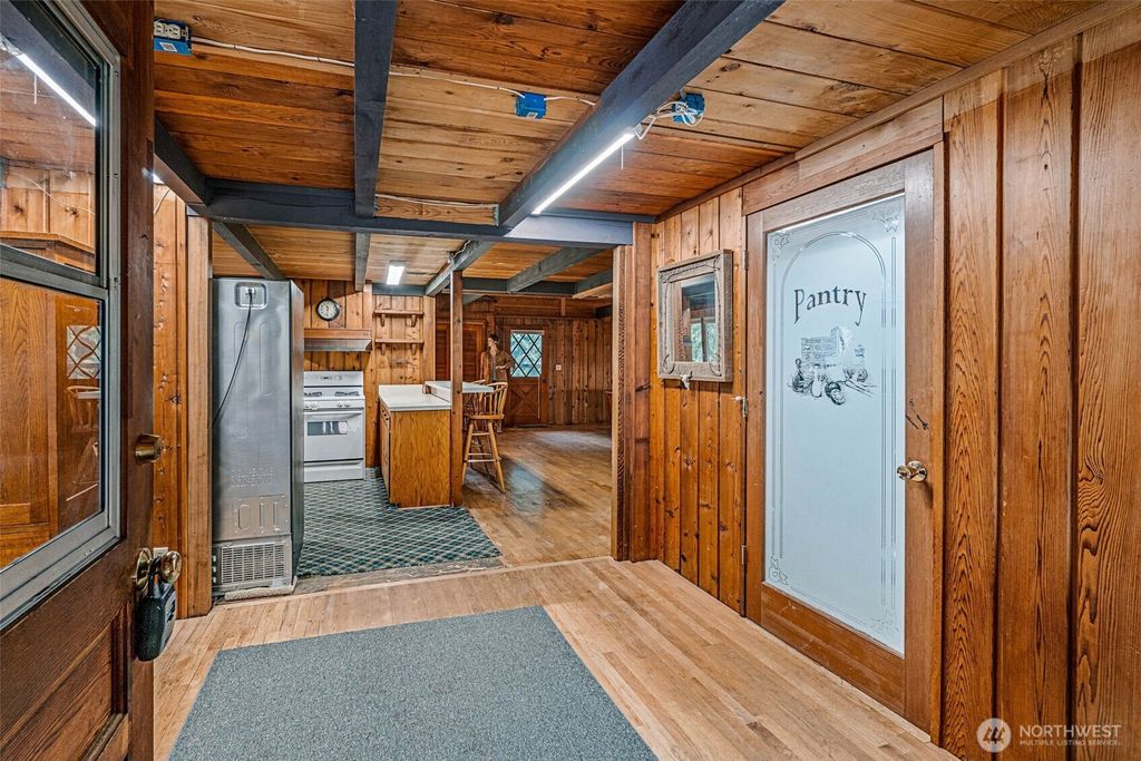 Photo of 18361 214th Avenue NE, Woodinville, WA 98077 (MLS # 2434723)