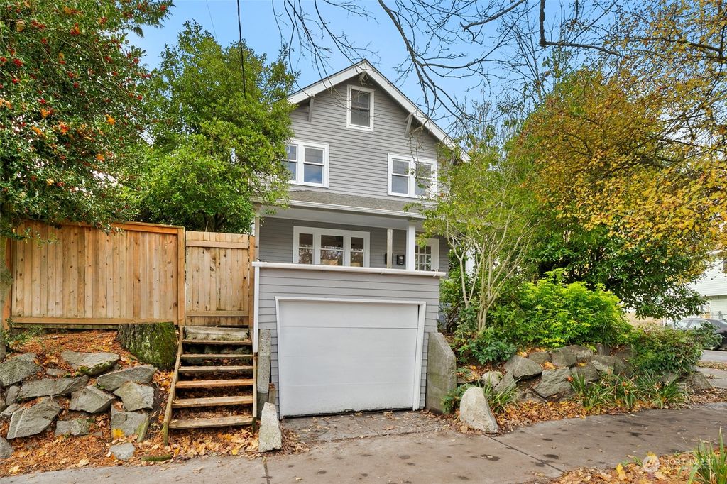 Photo of 903 25th Avenue S, Seattle, WA 98144 (MLS # 2310458)