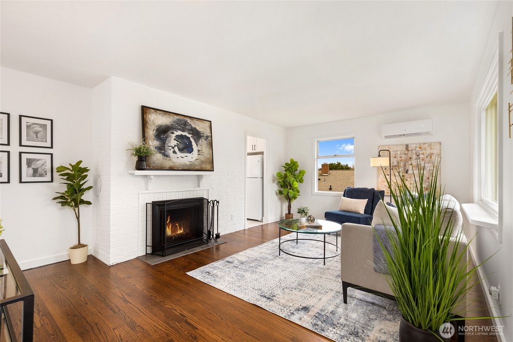 Photo of 3112 SW 97th Street, Seattle, WA 98126 (MLS # 2333927)
