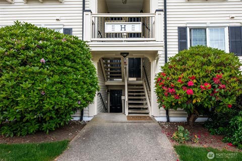 Photo of 12404 E Gibson Road #H301, Everett, WA 98204 (MLS # 2533960)
