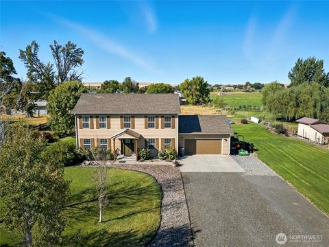 Photo of 49 Sierra Lane, Touchet, WA 99360 (MLS # 2423545)