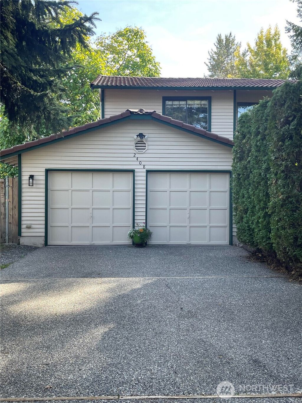 Photo of 2408 136th Street SE, Mill Creek, WA 98012 (MLS # 2429167)
