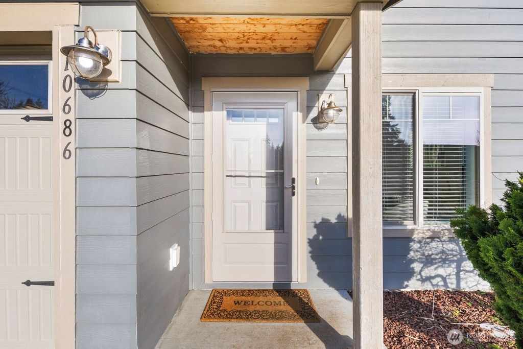 Photo of 10686 NE Dawson Way, Kingston, WA 98346 (MLS # 2466248)