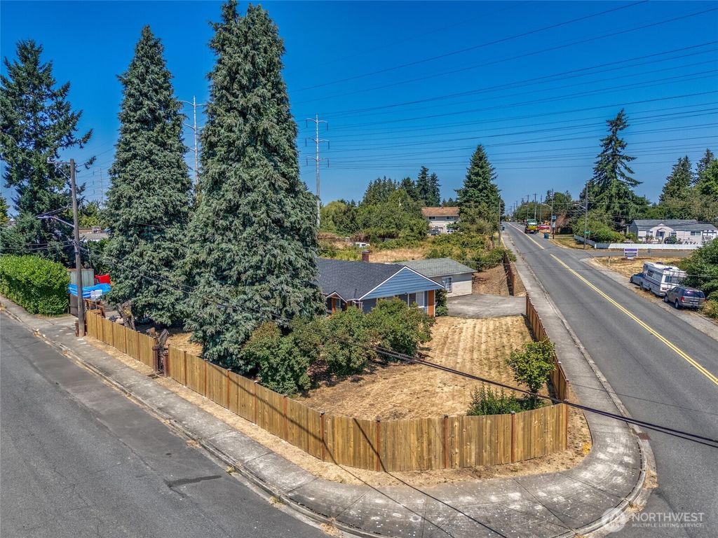Photo of 7660 S 126th Street, Seattle, WA 98178 (MLS # 2410818)