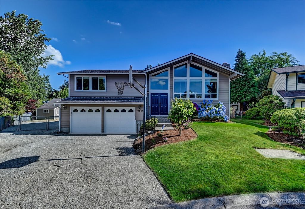 Photo of 13506 89th Place NE, Kirkland, WA 98034 (MLS # 2406361)