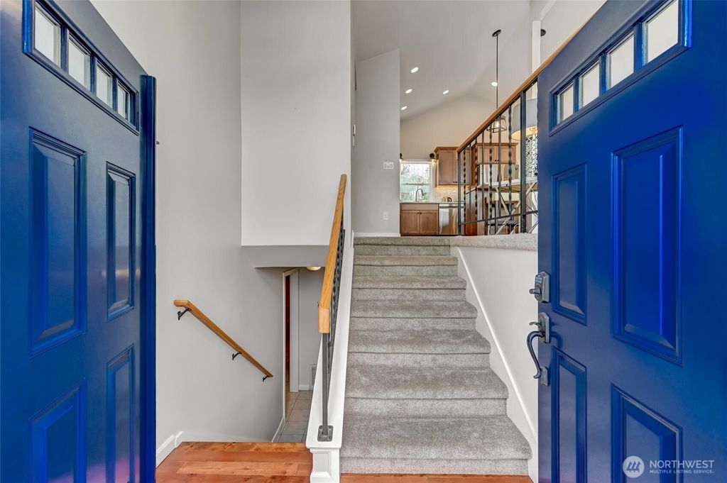 Photo of 13506 89th Place NE, Kirkland, WA 98034 (MLS # 2406361)