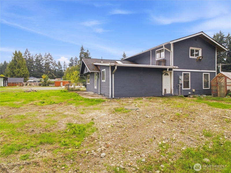 1123 Military Road E