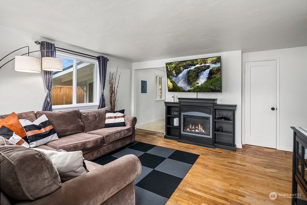Photo of 11803 57th Avenue S, Seattle, WA 98178 (MLS # 2013633)
