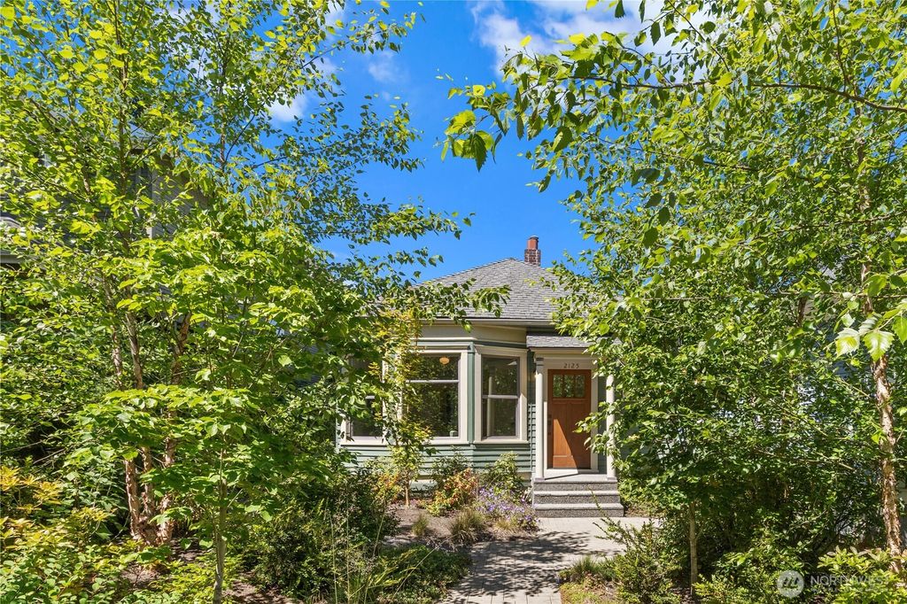 Photo of 2125 4th Avenue W, Seattle, WA 98119 (MLS # 2404770)