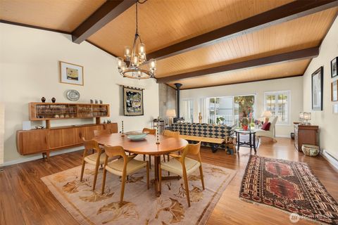 13317 15th Avenue NE D4 Seattle WA 98125