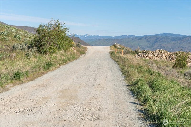 25 Chelan Hills Acres Road