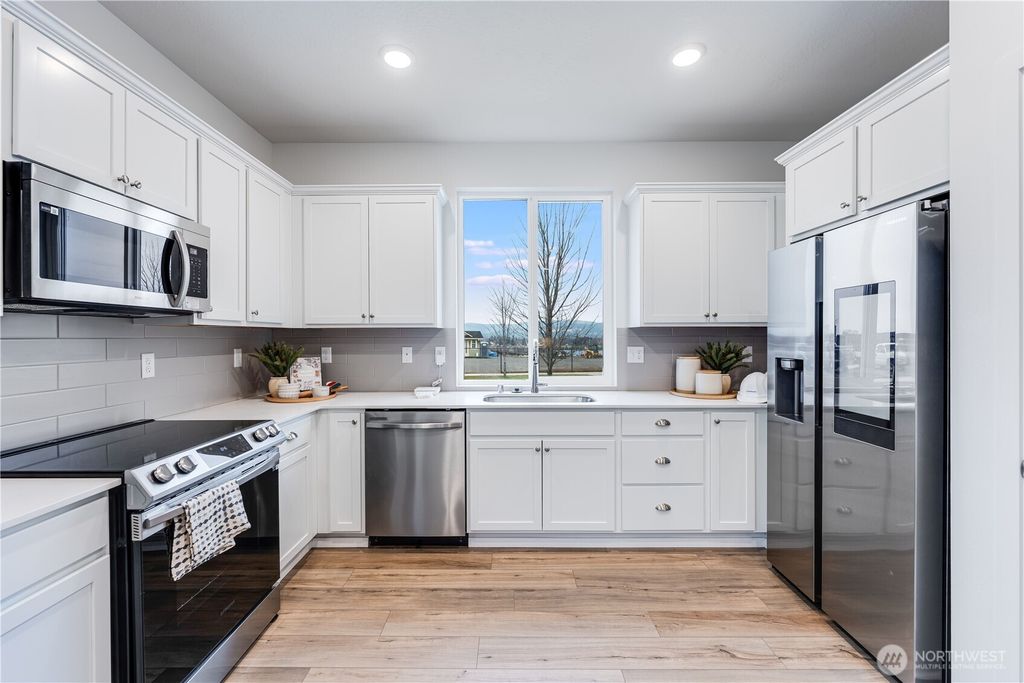 Photo of 22834 SE Sitka Street, Black Diamond, WA 98010 (MLS # 2444726)